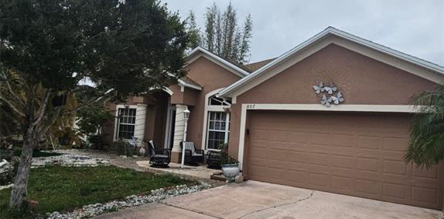 Villa ou maison à Kissimmee, Floride 4 chambres, 204.01 m2 № 2144201