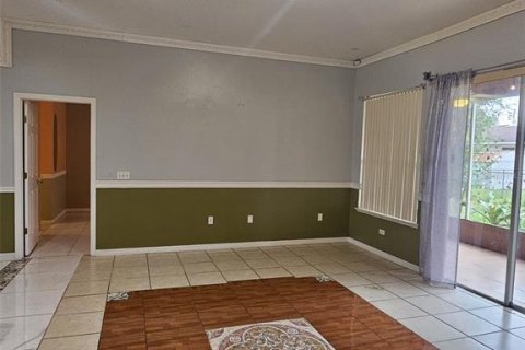 Villa ou maison à louer à Kissimmee, Floride: 4 chambres, 204.01 m2 № 2144201 - photo 6