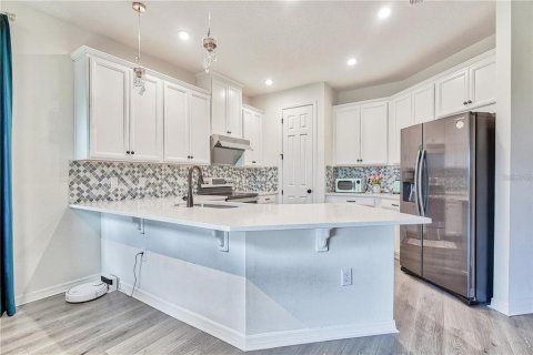 Casa en alquiler en Winter Park, Florida, 3 dormitorios, 185.99 m2 № 1903321 - foto 8