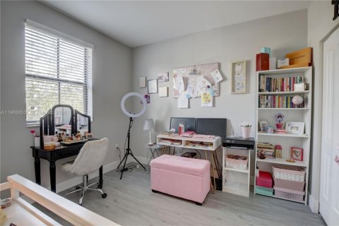 Condo in Homestead, Florida, 4 bedrooms  № 2031748 - photo 15