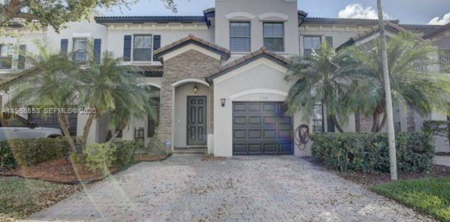 Condo in Homestead, Florida, 4 bedrooms  № 2031748