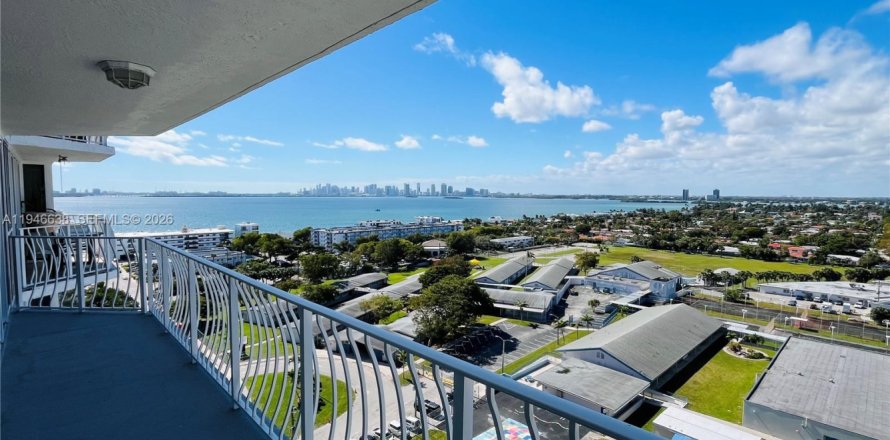 Condo à North Bay Village, Floride, 2 chambres № 2152916