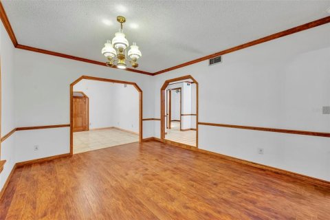 House in Zellwood, Florida 7 bedrooms, 464.51 sq.m. № 1903870 - photo 16