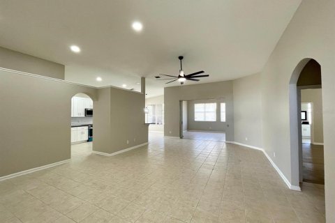 Casa en alquiler en Kissimmee, Florida, 3 dormitorios, 190.91 m2 № 1587454 - foto 3