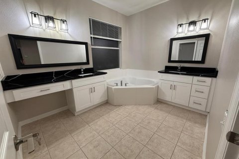 Casa en alquiler en Kissimmee, Florida, 3 dormitorios, 190.91 m2 № 1587454 - foto 18