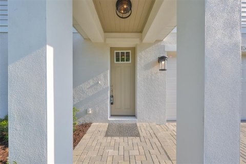 House in Tampa, Florida 4 bedrooms, 316.98 sq.m. № 1574018 - photo 4