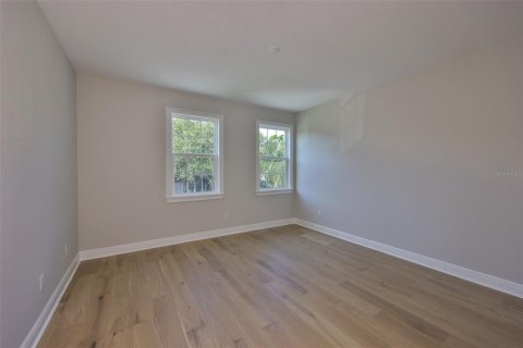 House in Tampa, Florida 4 bedrooms, 316.98 sq.m. № 1574018 - photo 27
