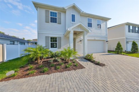 House in Tampa, Florida 4 bedrooms, 316.98 sq.m. № 1574018 - photo 3