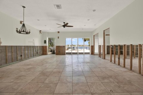 Casa en venta en Saint Petersburg, Florida, 3 dormitorios, 204.48 m2 № 1743282 - foto 11