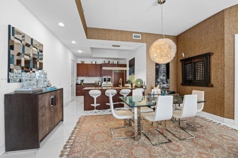 Снять в аренду кондоминиум в Санни-Айлс-Бич, Флорида 2 спальни, 193.61м2, № 1966156 - фото 10