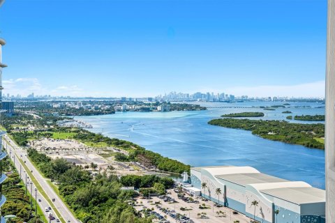 Снять в аренду кондоминиум в Санни-Айлс-Бич, Флорида 2 спальни, 193.61м2, № 1966156 - фото 24