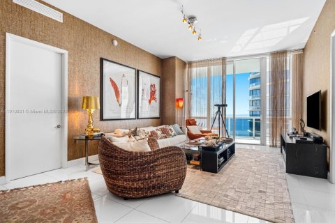 Снять в аренду кондоминиум в Санни-Айлс-Бич, Флорида 2 спальни, 193.61м2, № 1966156 - фото 7