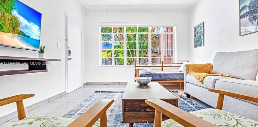 Appartement à Miami Beach, Floride 1 chambre, 63.17 m2 № 2425103