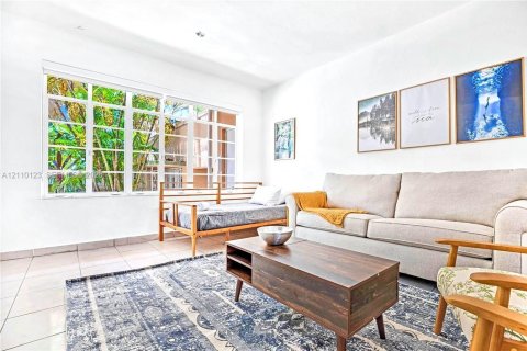 Appartement à louer à Miami Beach, Floride: 1 chambre, 63.17 m2 № 2425103 - photo 3