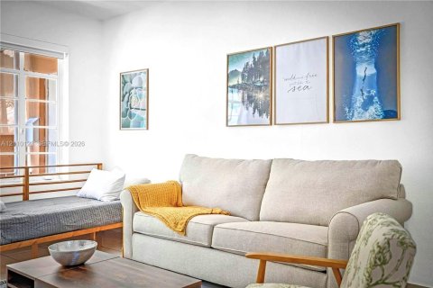 Appartement à louer à Miami Beach, Floride: 1 chambre, 63.17 m2 № 2425103 - photo 6