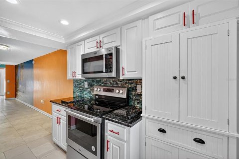 Condominio en venta en New Port Richey, Florida, 2 dormitorios, 97.55 m2 № 1914279 - foto 10