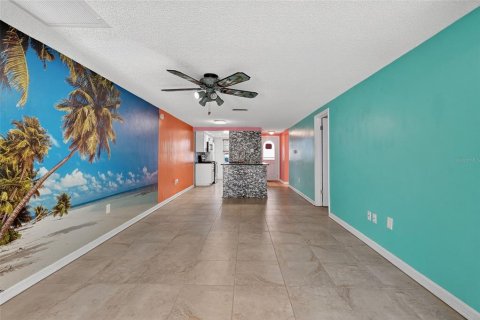 Condominio en venta en New Port Richey, Florida, 2 dormitorios, 97.55 m2 № 1914279 - foto 19