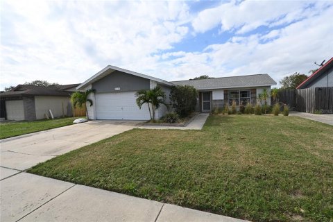 House in Sarasota, Florida 2 bedrooms, 120.49 sq.m. № 1559085 - photo 25