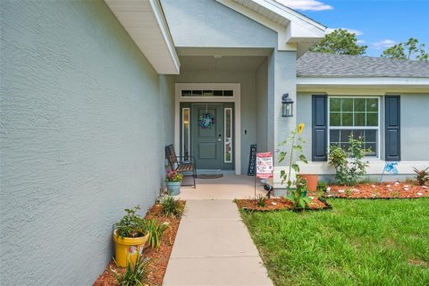 Villa ou maison à vendre à Weeki Wachee, Floride: 4 chambres, 163.42 m2 № 2129138 - photo 3