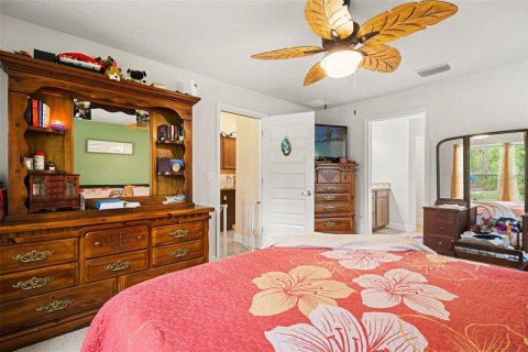 Villa ou maison à vendre à Weeki Wachee, Floride: 4 chambres, 163.42 m2 № 2129138 - photo 17