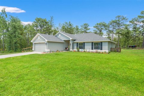 Villa ou maison à vendre à Weeki Wachee, Floride: 4 chambres, 163.42 m2 № 2129138 - photo 2