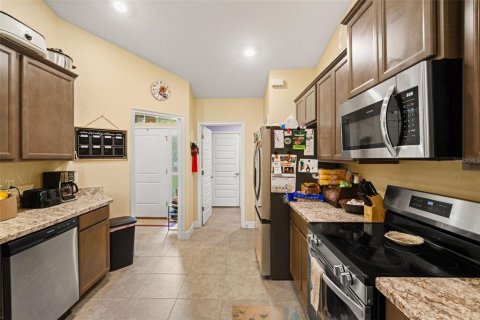 Villa ou maison à vendre à Weeki Wachee, Floride: 4 chambres, 163.42 m2 № 2129138 - photo 11