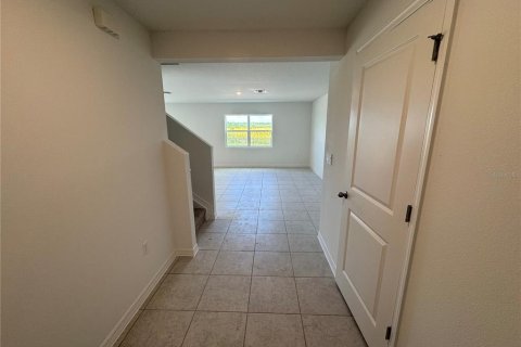 House in Poinciana, Florida 3 bedrooms, 145.95 sq.m. № 2424155 - photo 19