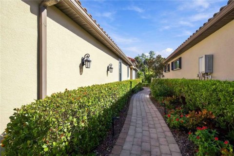Villa ou maison à vendre à Nokomis, Floride: 3 chambres, 180.69 m2 № 2430408 - photo 2