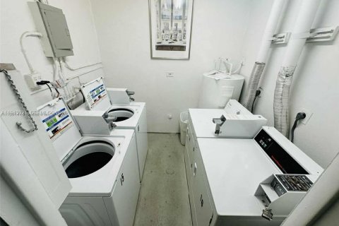 Copropriété à louer à Hallandale Beach, Floride: 1 chambre, 71.53 m2 № 1999391 - photo 16