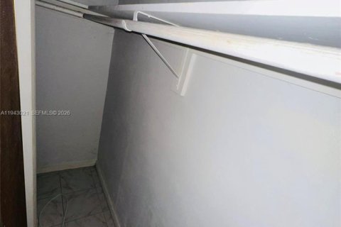 Copropriété à louer à Hallandale Beach, Floride: 1 chambre, 71.53 m2 № 1999391 - photo 15