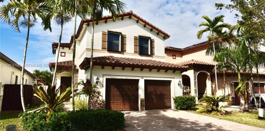 Casa en Homestead, Florida 3 dormitorios, 217.58 m2 № 2029920