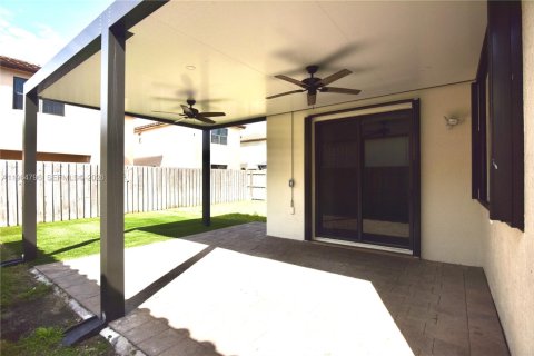 Casa en venta en Homestead, Florida, 3 dormitorios, 217.58 m2 № 2029920 - foto 14