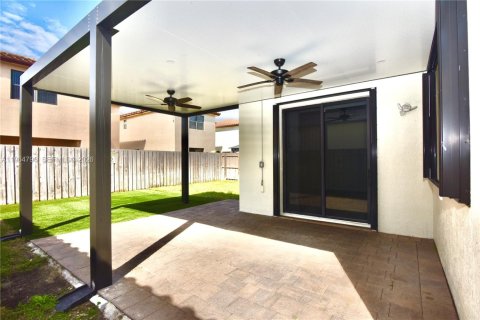 Casa en venta en Homestead, Florida, 3 dormitorios, 217.58 m2 № 2029920 - foto 15