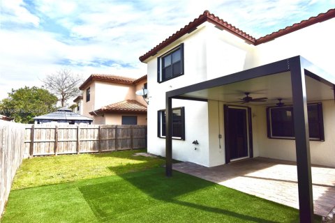 Casa en venta en Homestead, Florida, 3 dormitorios, 217.58 m2 № 2029920 - foto 17