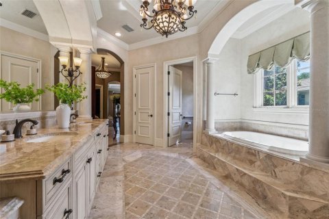 Villa ou maison à vendre à Orlando, Floride: 4 chambres, 526.2 m2 № 2137314 - photo 24