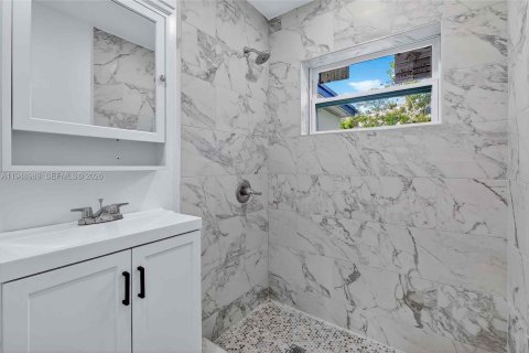 Купить виллу или дом в Форт-Лодердейл, Флорида 3 спальни, 100.61м2, № 2005266 - фото 18