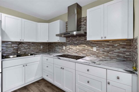 Купить виллу или дом в Форт-Лодердейл, Флорида 3 спальни, 100.61м2, № 2005266 - фото 8