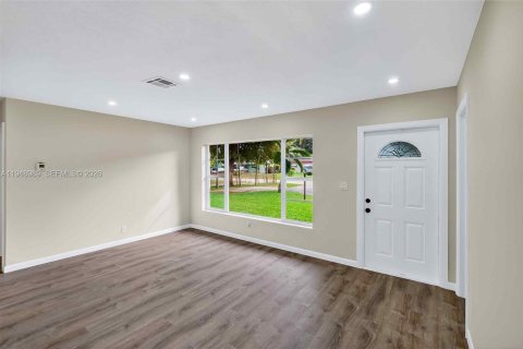 Купить виллу или дом в Форт-Лодердейл, Флорида 3 спальни, 100.61м2, № 2005266 - фото 5