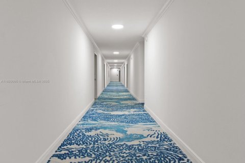 Copropriété à vendre à Hallandale Beach, Floride: 1 chambre, 80.82 m2 № 1937436 - photo 16