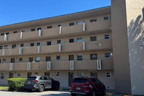 Condo in Miami, Florida, 1 bedroom  № 2189091