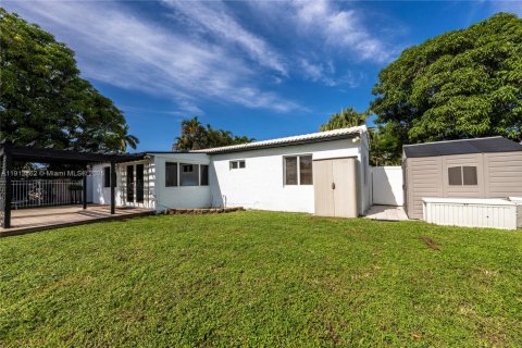 Villa ou maison à vendre à Fort Lauderdale, Floride: 2 chambres, 120.59 m2 № 1970302 - photo 20