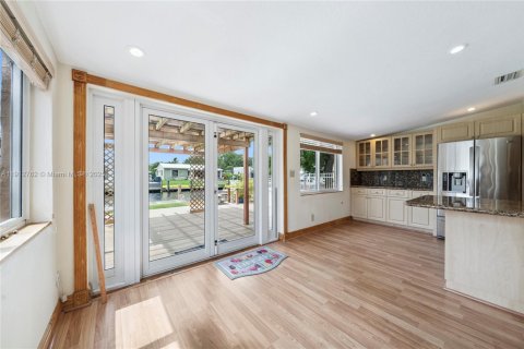 Villa ou maison à vendre à Fort Lauderdale, Floride: 2 chambres, 120.59 m2 № 1970302 - photo 7