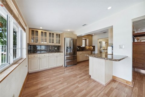 Villa ou maison à vendre à Fort Lauderdale, Floride: 2 chambres, 120.59 m2 № 1970302 - photo 9