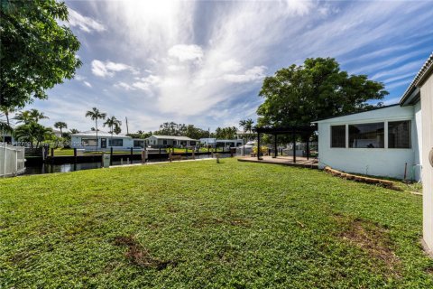 Villa ou maison à vendre à Fort Lauderdale, Floride: 2 chambres, 120.59 m2 № 1970302 - photo 21
