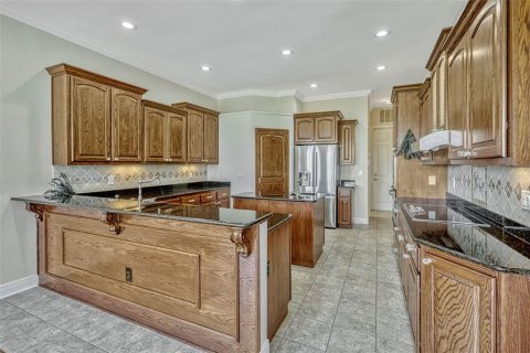 Casa en venta en Haines City, Florida, 5 dormitorios, 361.2 m2 № 1687591 - foto 15