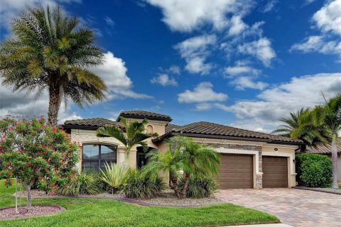 Casa en Venice, Florida 4 dormitorios, 208.38 m2 № 2129340