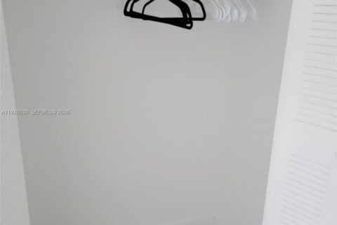 Condominio en alquiler en Aventura, Florida, 2 dormitorios, 105.35 m2 № 2040259 - foto 21