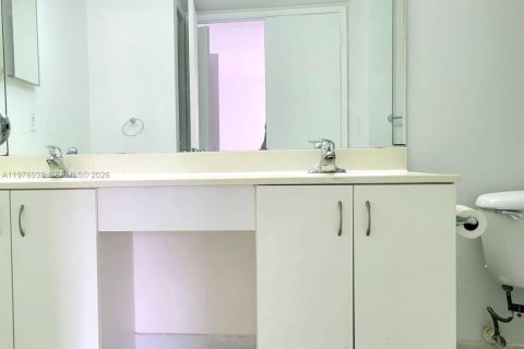 Condominio en alquiler en Aventura, Florida, 2 dormitorios, 105.35 m2 № 2040259 - foto 14