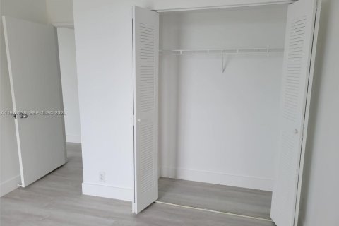 Condominio en alquiler en Aventura, Florida, 2 dormitorios, 105.35 m2 № 2040259 - foto 19