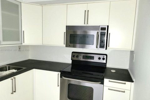 Condominio en alquiler en Aventura, Florida, 2 dormitorios, 105.35 m2 № 2040259 - foto 8